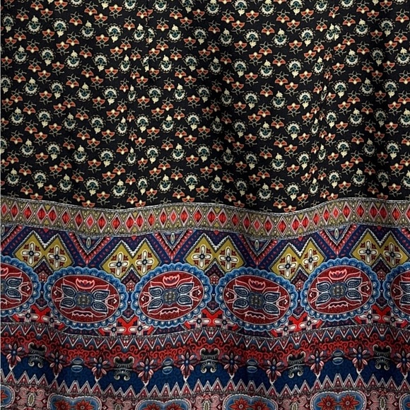 Hollister border print dress,‎ size XS, keyhole back with zipper closure, spring - Picture 2 of 11